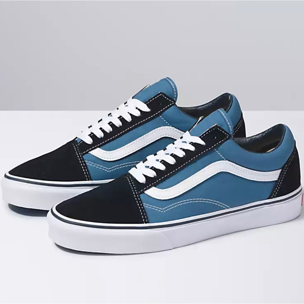 NWOT Mens Vans Old Skool Sneakers SZ 12